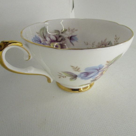 Royal Sutherland Bone China footed Teacup Blue Purple flowers gold Vtg England - Picture 2 of 6